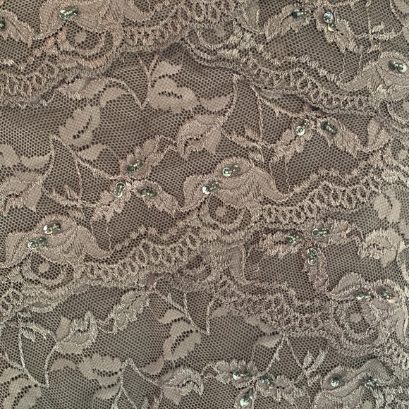 Grace Hill lace and beaded Dress - Picture 3 of 6